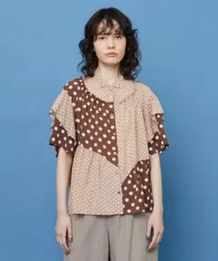 新品✨FRAPBOIS ドレープドットブラウス ブラウン 定価23,100円のサムネイル
