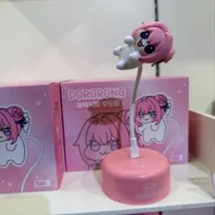 勝利の女神 DOROTHYドロロン NIKKE デスクパッド - メルカリ