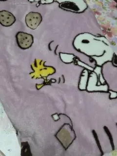スヌーピー ドーナツ柄フリースブランケット