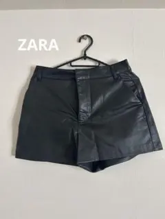 ZARA ブラックレザー ショートパンツ