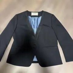 アクータ　ノーカラージャケット 黒のサムネイル