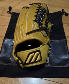 希少 ミズノプロ 硬式 外野手用 オーダー ビッグMのサムネイル