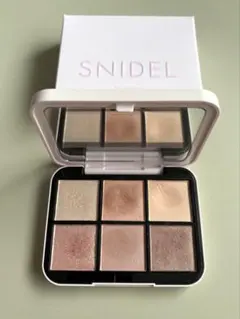 SNIDEL アイデザイナー n 01 Coral Charmのサムネイル
