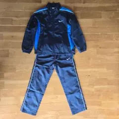 nikeウインドブレーカー