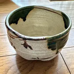 抹茶茶碗 織部焼 美濃焼 鳴海織部 陶器 貫入 草花文様 茶道具 織部焼 美濃焼 鳴海織部 陶器 貫入 草花文様 幾何学模様 茶道具 抹茶