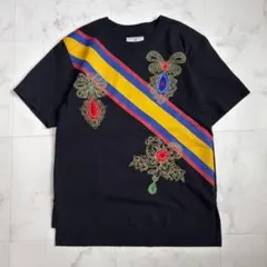 ヴィヴィアンウエストウッド 刺繍 オーブ Tシャツ ブローチ アクセサリー柄のサムネイル