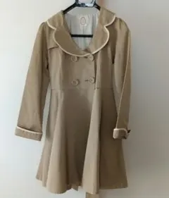 FA Fi.n.t トレンチコート ベージュ パイピング フレアシルエットのサムネイル