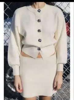 ZARA フローラルボタン　ニットカーディガンS