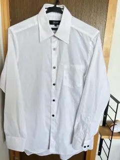 COMME CA ISM ホワイト 長袖ワイシャツ ボタンアップ