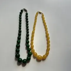 濃い緑と黄色のネックレスセット
