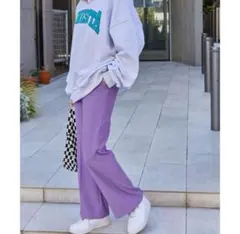 BASQUEmagenta センタープレスフレアスラックスパンツ　パープル