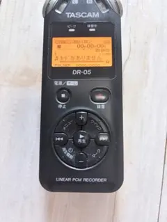TASCAM DR-05 リニアPCMレコーダー 箱、説明書、本体
