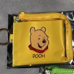 プーさん　ディズニーストア シークレット PVC ウォレット ポーチ