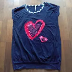 スナオクワハラ　ハート　黒 半袖Tシャツ　Mサイズ