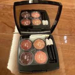 CHANEL アイシャドウパレット 4色