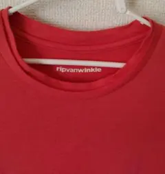 ripvanwinkle 赤 Tシャツのサムネイル
