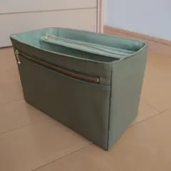 Item thumbnail for item a1a3df5b-295d-4b2a-b384-d883fea0236a