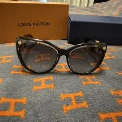 LOUIS VUITTON サングラス Vロゴ べっ甲柄 - メルカリ