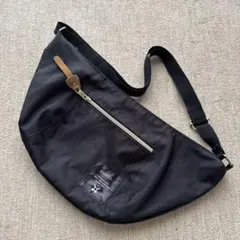 ヒ*コ様 anello アネロ ボディバッグ ショルダーバッグ 三日月型 黒 ブ