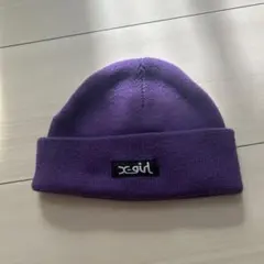 紫色 ニット帽 ロゴ付き