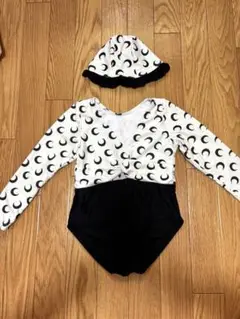 【美品】月柄　キッズ　長袖水着 120㎝帽子付き