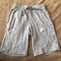 Nike グレー 半ズボン⭐︎XSサイズ