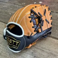UNDER ARMOURアンダーアーマー 山崎康晃モデル 野球グローブ キッズ用