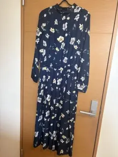 ネイビー 花柄 ワンピース 長袖