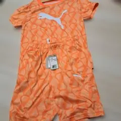 PUMA オレンジ シャツとショーツセット 140