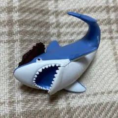 ディズニー ピクサー トイストーリー ミスターシャーク さめ ウッディ