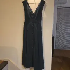ダークグリーン Vネック ワンピース