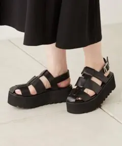 chico 厚底グルカサンダルのサムネイル