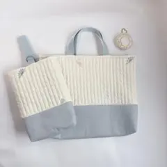 恐竜　卵　ヌビ　キルト　キルティング　レッスンバッグ　上履き袋　マチ付き