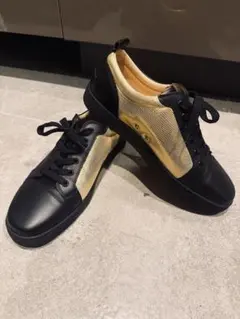 （値下げ）レアなルブタンの黒金レザー スニーカー