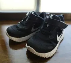 NIKE レボリューション キッズシューズ　13センチ　黒