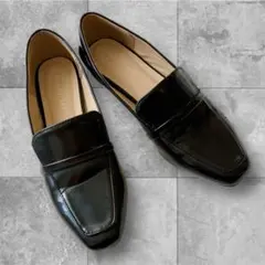 【LELIEN PLUS】ブラック　ローファー　Sサイズ　エナメル　光沢