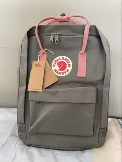 FJALLRAVEN KANKEN リュック グレー ピンクストラップのサムネイル
