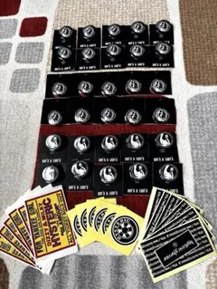 HYSTERIC GLAMOUR 缶バッジ ステッカー 大量セットのサムネイル