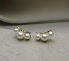 新品未使用　パール　ゴールド　ピアス　レディース　エレガント　真珠　可愛い