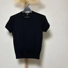 UNIQLO ブラック 半袖ニット Sサイズのサムネイル