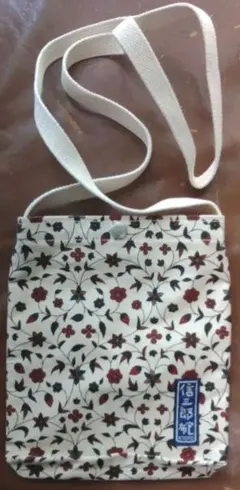 新品未使用　信三郎帆布 花柄 ショルダーバッグのサムネイル