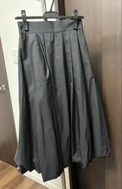 タックウエストバルーンスカート