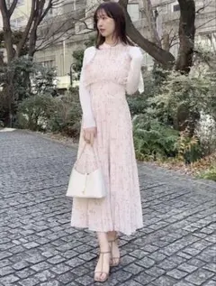 snidel sustainable フリルワンピース