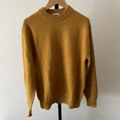 GU マスタード クルーネックニット