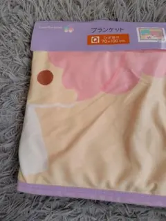 新品　リトルツインスターズ ひざ掛け　キキララ 70×100cm　ブランケット