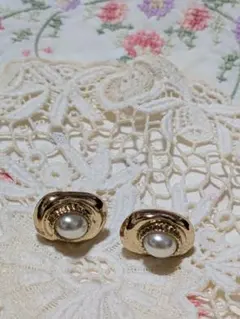 ヴィンテージ　ゴールドトーン パール イヤリング