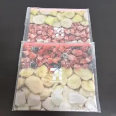 happyくじ　セブンイレブン　スムージーフラットポーチ