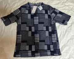 ネイビー 幾何学模様 カットソー M～L秋服ミセスシニア服新品未使用タグ付き