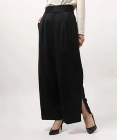 裾スリットウールワイドパンツ　vega タックパンツ　ブラックのサムネイル
