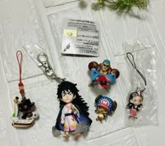ワンピース ストラップ 4種セット - メルカリ
